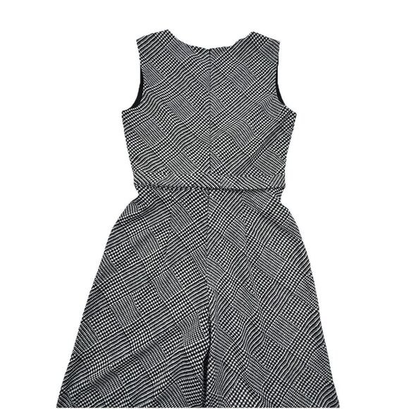 En Focus Studio Cropped Jumpsuit Size 6 Black White Geometric Sleeveless V-Neck - Picture 4 of 8